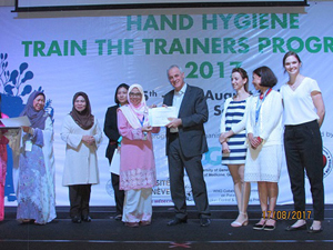 On the last day, participants who successfully completed the program received a certificate.